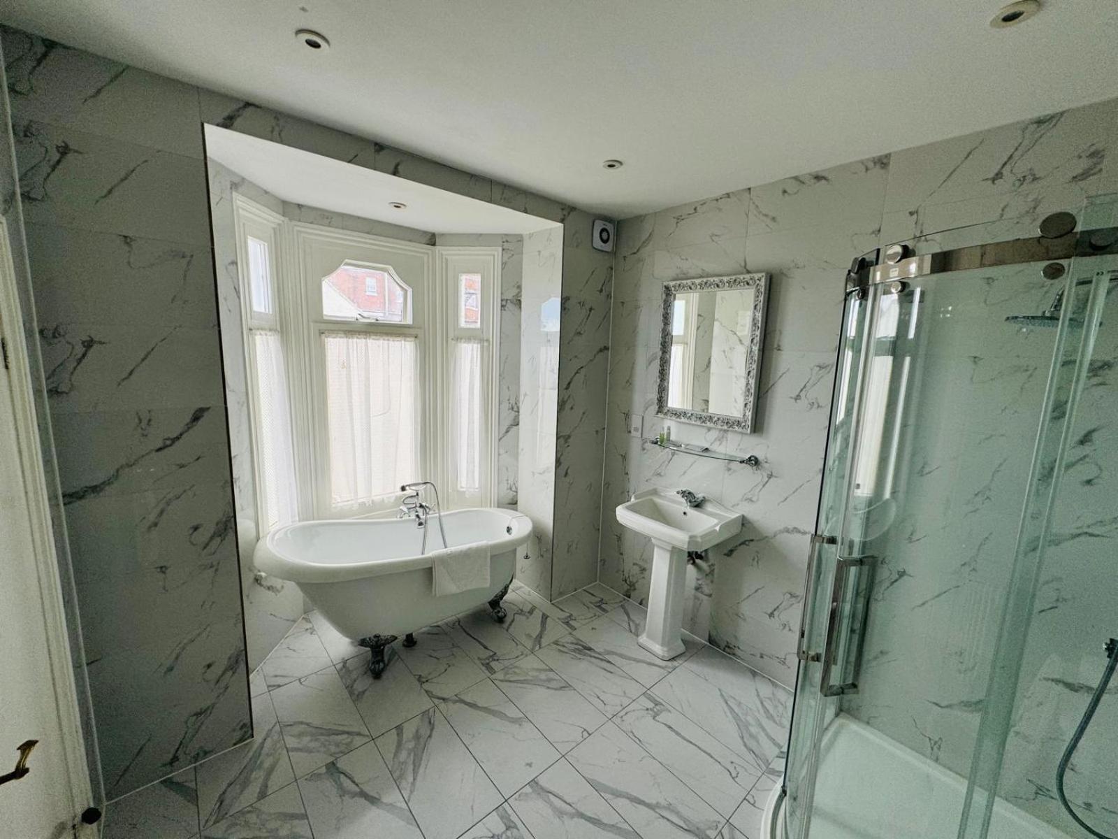 Royal Hotel Great Yarmouth Room photo